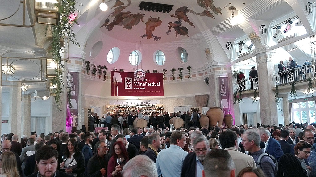 Spirito Italiano Uscirà online il 16 agosto la guida The WineHunter Award