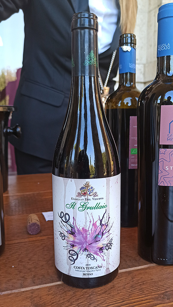 Spirito Italiano Intrigante passeggiata sul Red carpet della costa toscana vinicola