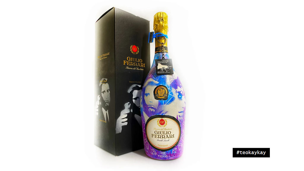Spirito Italiano Signorvino vende online 30 bottiglie Giulio Ferrari decorate da Teo KayKay