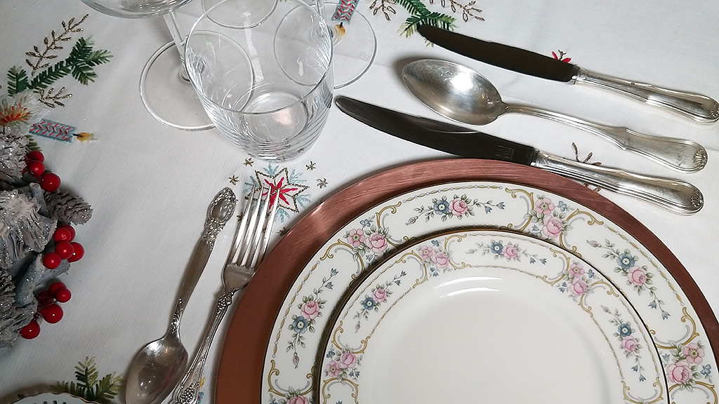 Spirito Italiano Fatelo con stile: le buone maniere dell'ospitalità con Antonella D'Isanto Spirito Italiano Fatelo con stile: le buone maniere dell'ospitalità con Antonella D'Isanto