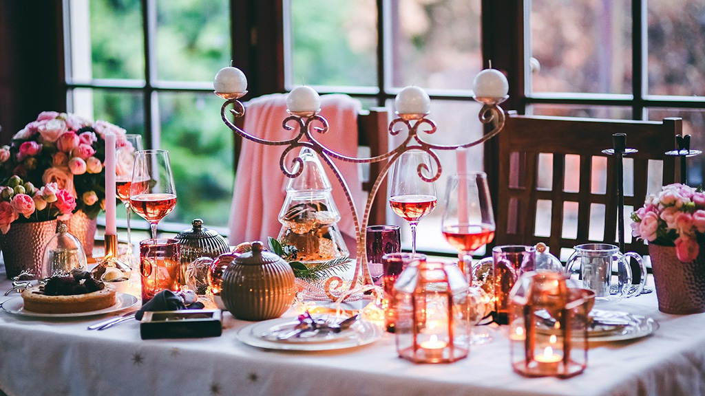 Spirito Italiano Fatelo con stile: le buone maniere dell'ospitalità con Antonella D'Isanto Spirito Italiano Fatelo con stile: le buone maniere dell'ospitalità con Antonella D'Isanto