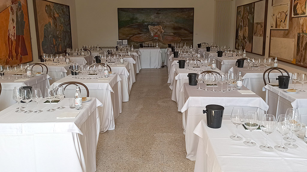 Spirito Italiano anteprima migliori vernaccia san gimignano 2022