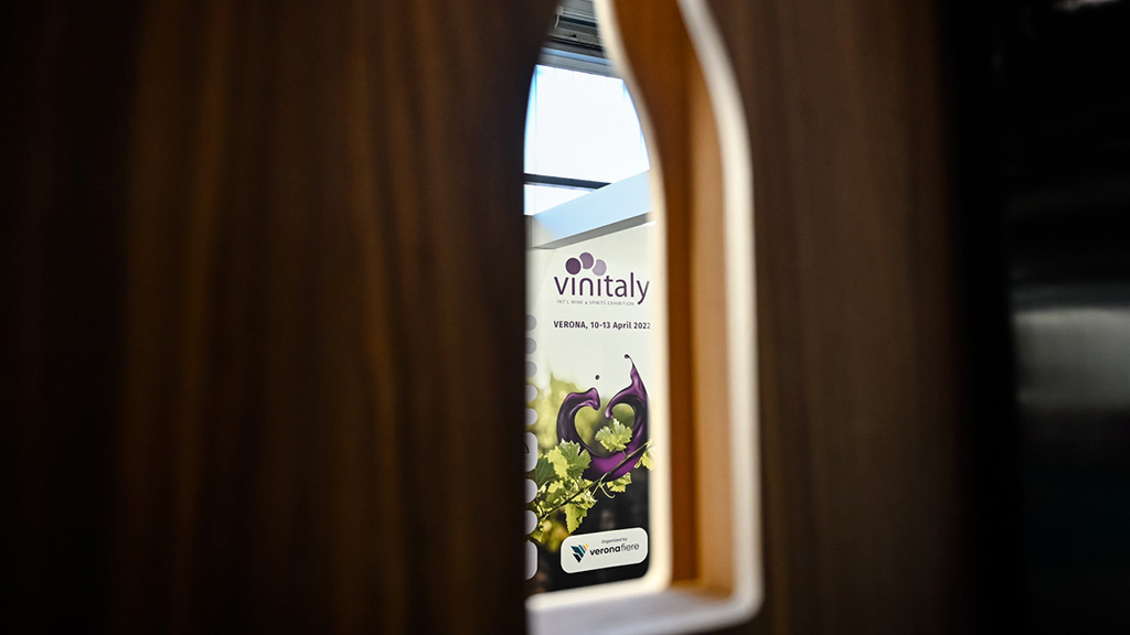 Spirito Italiano operawine 2022 wine spectator vinitaly