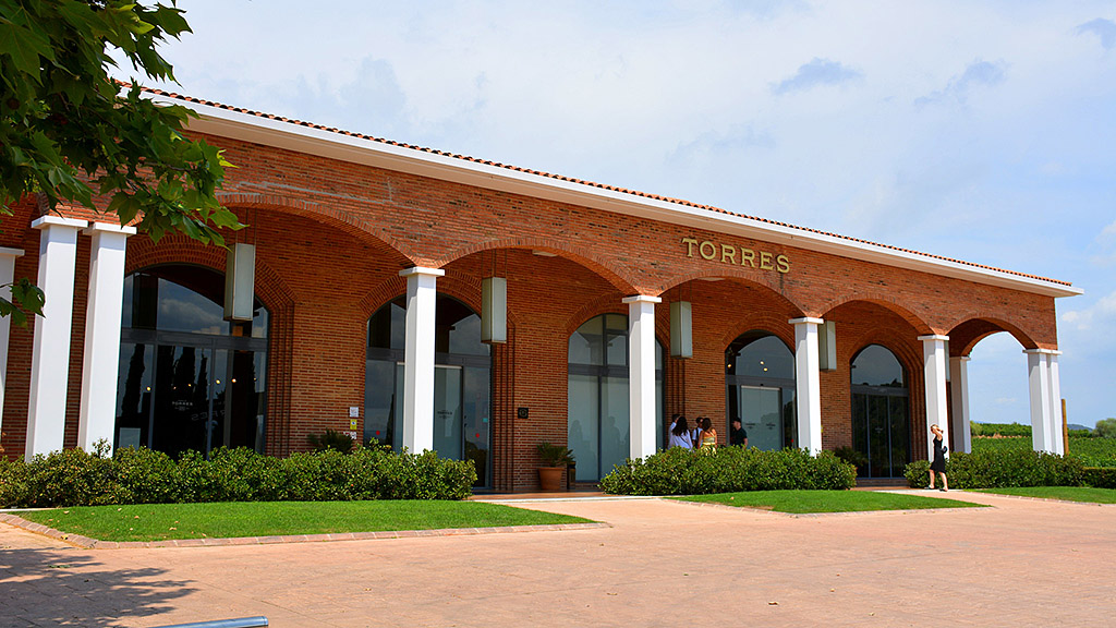 Spirito Italiano familia torres Most Admired Wine drinks antinori gaja