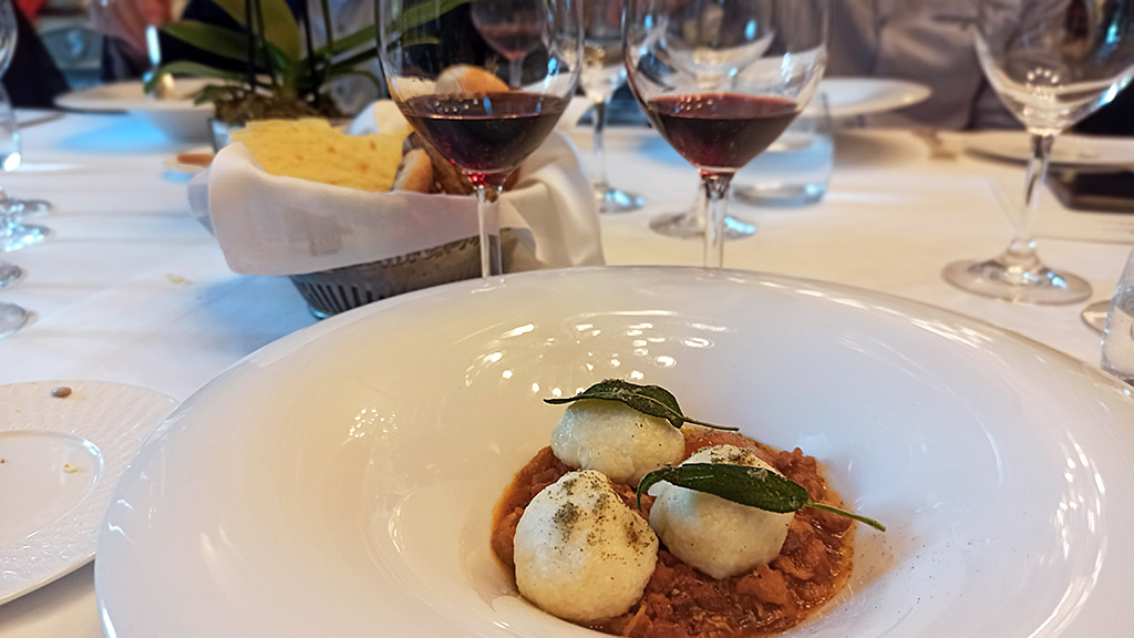 Spirito Italiano la combarbia vino nobile sangiovese