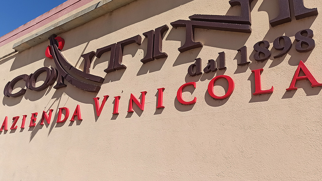 Spirito Italiano contini vernaccia sardegna cantina