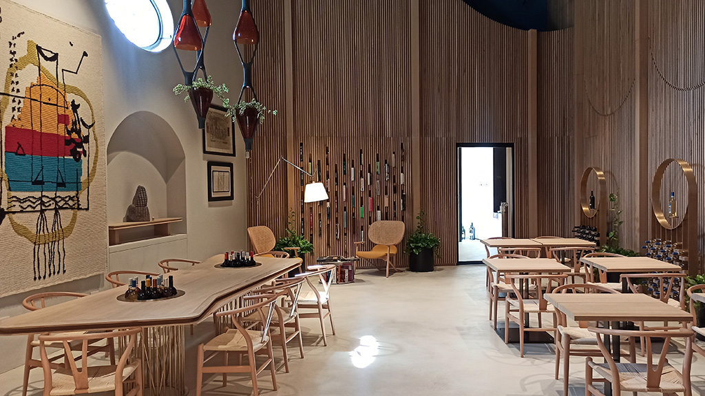 Spirito Italiano contini vernaccia sardegna cantina