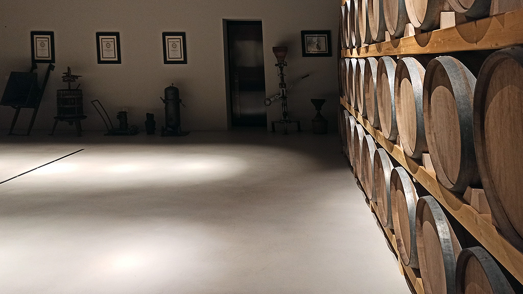 Spirito Italiano contini vernaccia sardegna cantina