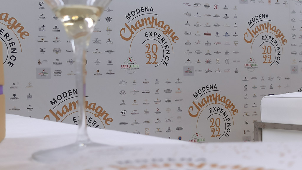 Questa immagine ha l'attributo alt vuoto; il nome del file è 22-WS-Bini-Modena-champagne-IMG_20221017_120111.jpg