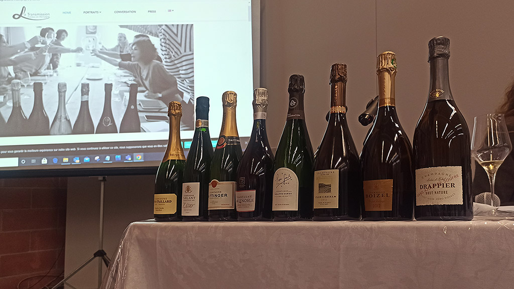 Questa immagine ha l'attributo alt vuoto; il nome del file è 22-WS-Bini-Modena-champagne-IMG_20221017_134129.jpg