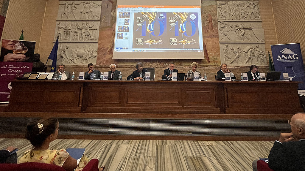 Spirito Italiano grappa piemonte douja anag Spirito Italiano grappa piemonte douja anag