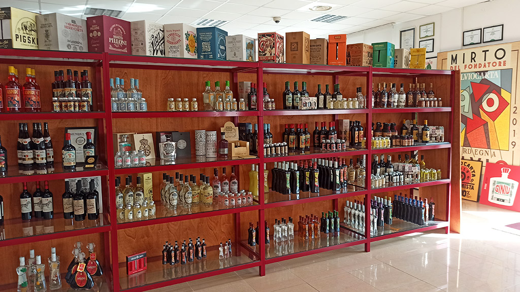 Spirito Italiano Silvio carta gin elio carta giniu Spirito Italiano Silvio carta gin elio carta giniu