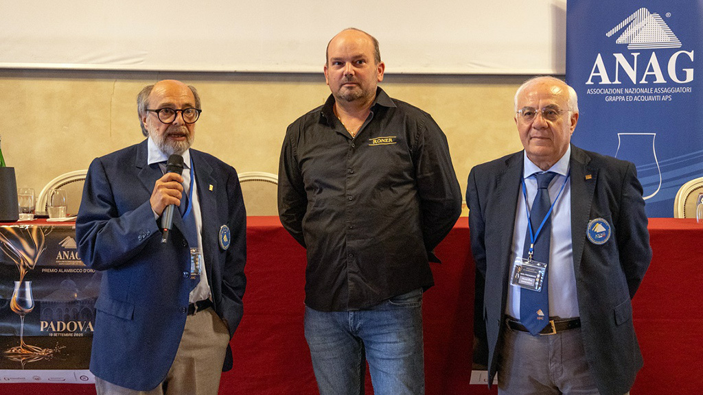 42 alambicco d'oro ANAG masterclass introdotta dal presidente Vecchio e Vicepresidente Francione - foto Ilaria Toniolo
