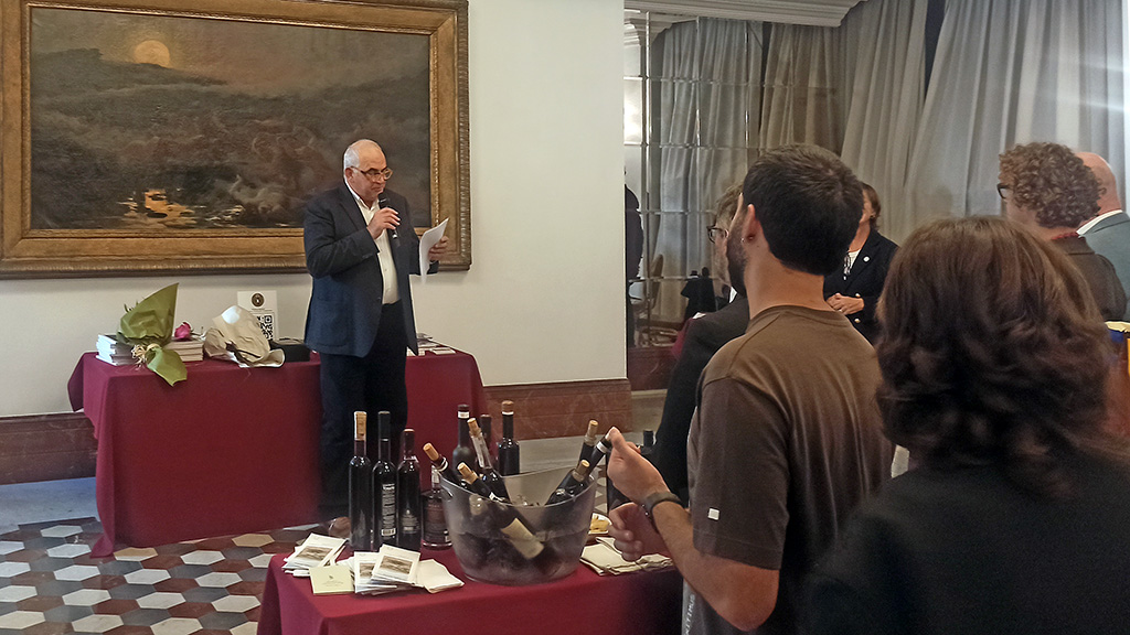 Spirito Italiano greek,wine,day,firenze Greek wine day 2025 Firenze
Haris Papandreou
- Paolo Bini