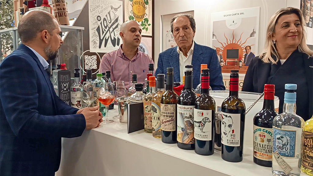 Spirito Italiano spirits,carta,sardegna Spirito Italiano spirits,carta,sardegna