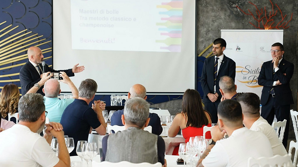Spirito Italiano sicilia in bolle,spumanti,ais Sicilia in bolle, masterclass. - ph. courtesy Uff stampa AIS Sicilia