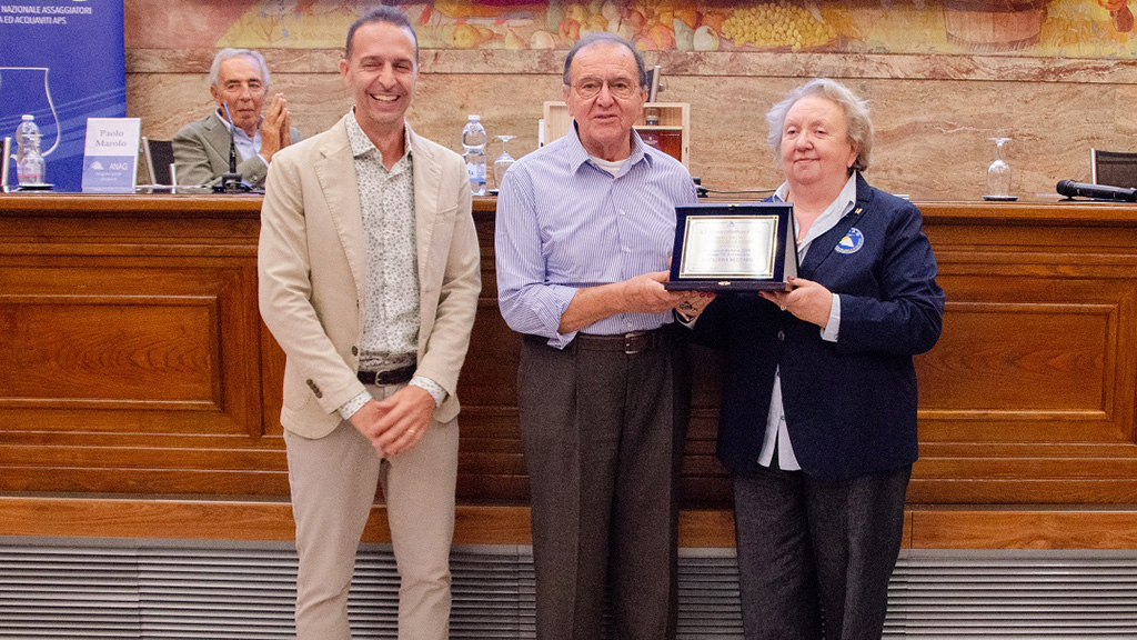 Spirito Italiano grappa 43° Alambicco d'oro ANAG- premi alla grappa e al gin - Distilleria Beccaris